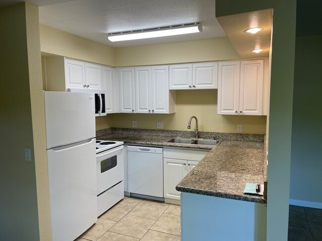 6911 Alvarado Rd