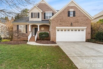 Building Photo - 704 Deercross Ln