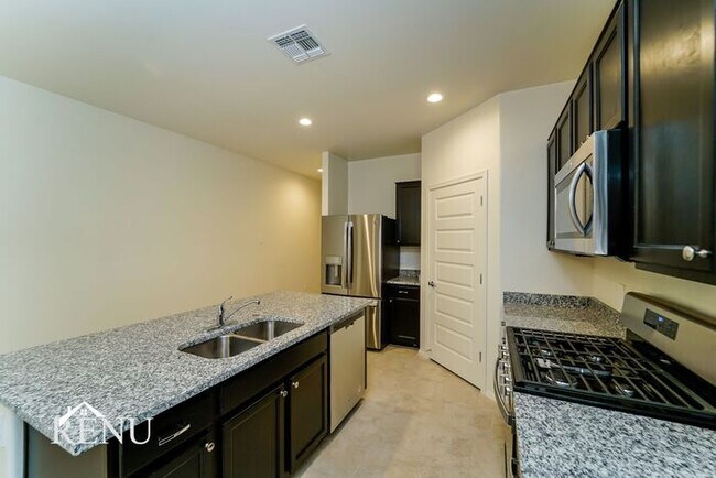 Building Photo - 9286 W Creosote Rain Dr