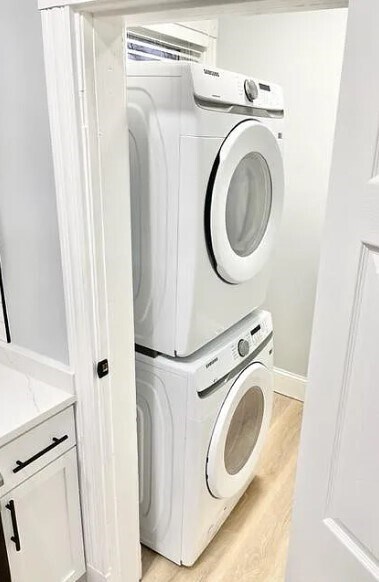 Building Photo - 10 Chilcott Pl