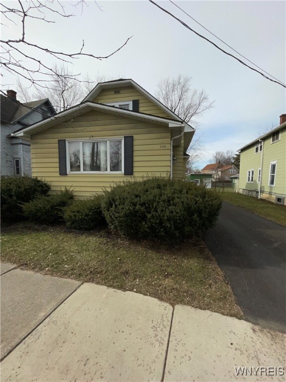 Foto principal - 296 Delaware St