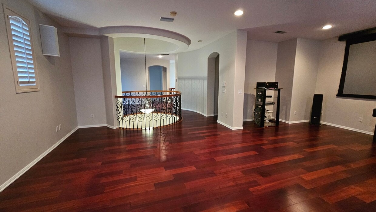 Primary Photo - $2,000 OFF! - Canyon View 4 BR House in To...