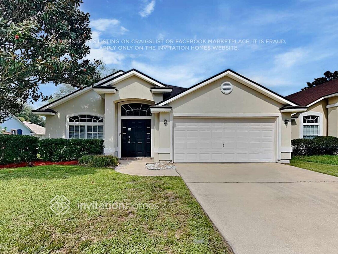 Foto principal - 909 N Lilac Loop