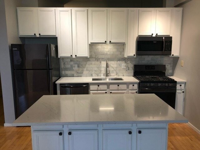 Photo - 3944 N Claremont Ave Apartment