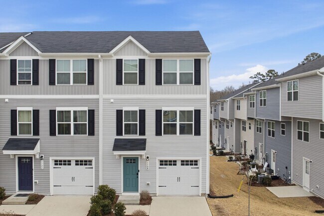 Photo - 1104 Brimstone Wy Townhome