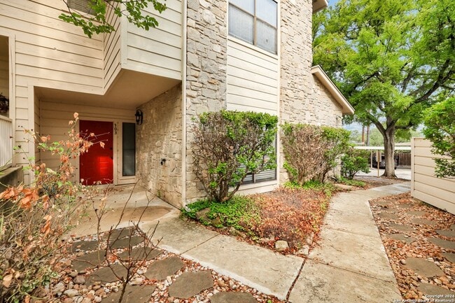 Photo - 829 W Bitters Road Unit 103 House