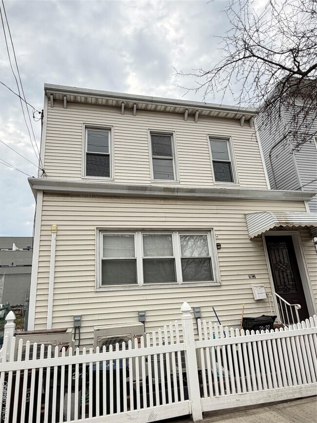 Building Photo - 20-27 121st St