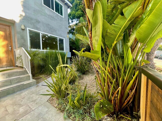 Foto del edificio - 635 Westminster Ave