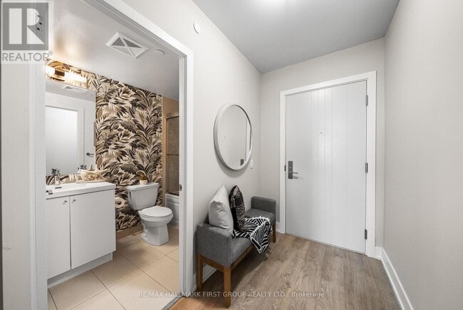 Photo du bâtiment - 2550-2550 Simcoe St N