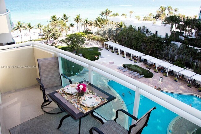 Foto del edificio - 3001 S Ocean Dr