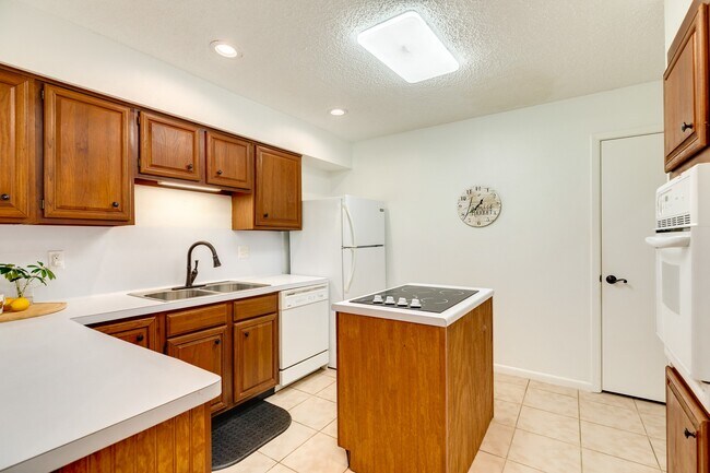 Foto del edificio - 1814 Veranda Dr