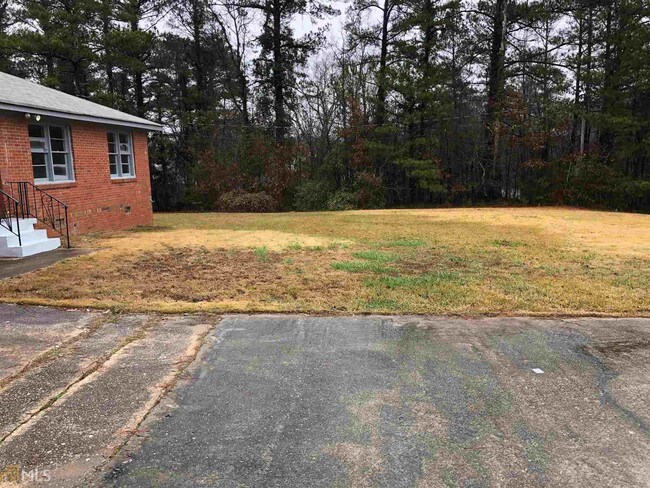 Building Photo - 5317 Lilburn Stone Mountain Rd