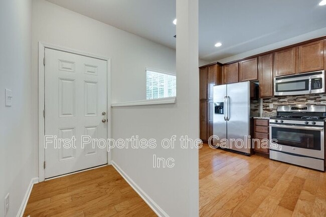Building Photo - 1430 Harpers Inlet Dr