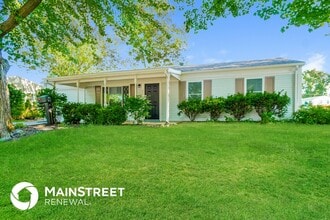 Building Photo - 200 Crestview Dr