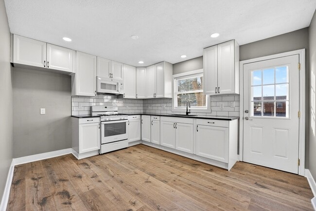 Foto del edificio - 4520 Apple Orchard Ln