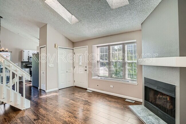 Foto del edificio - 4675 S Dillon Ct