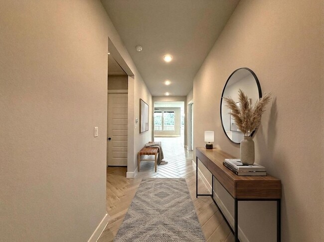 Foto del edificio - 2523 Dovetail Elm Dr