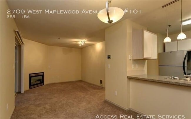 Building Photo - 2709 W Maplewood Ave