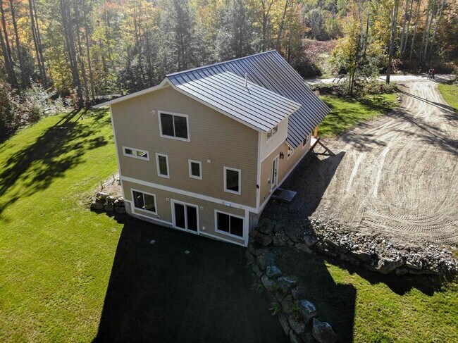 Foto del edificio - 32 New Canada Rd