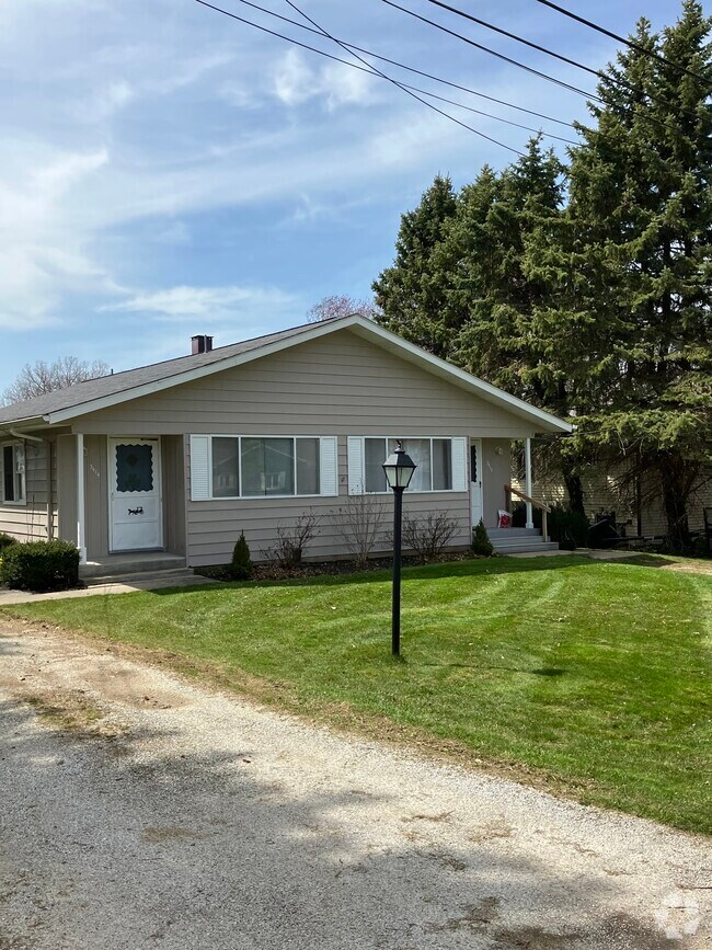 Carolyn Manor Townhouses for Rent Erie, PA 1 Townhouses