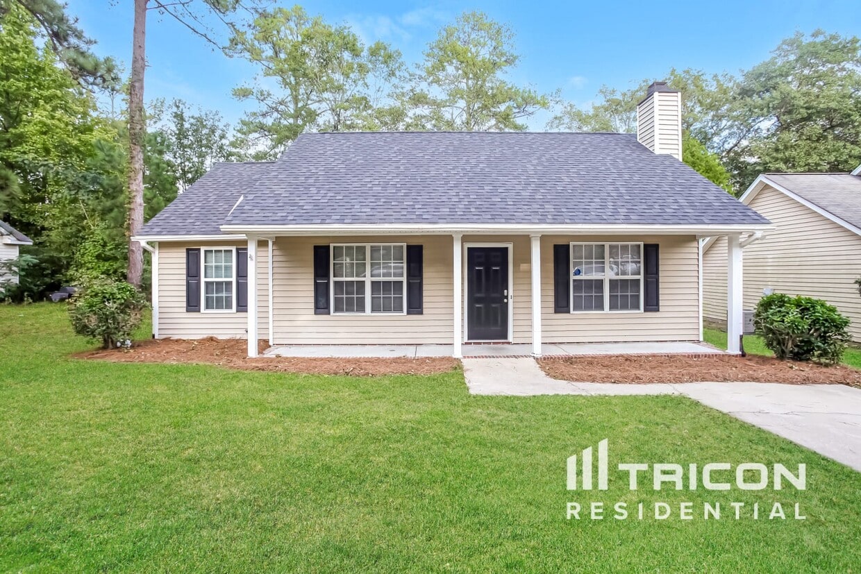 Primary Photo - 500 Rockhaven Dr