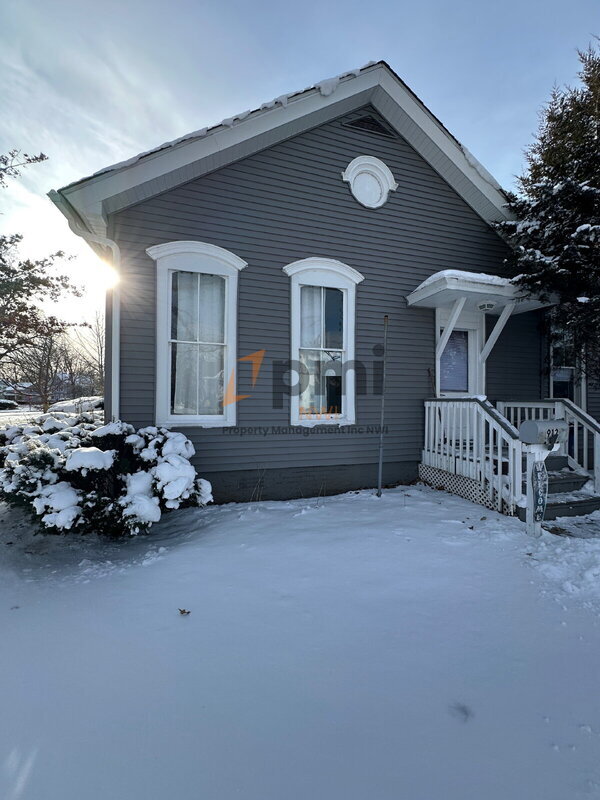 Foto del edificio - 912 Chicago St