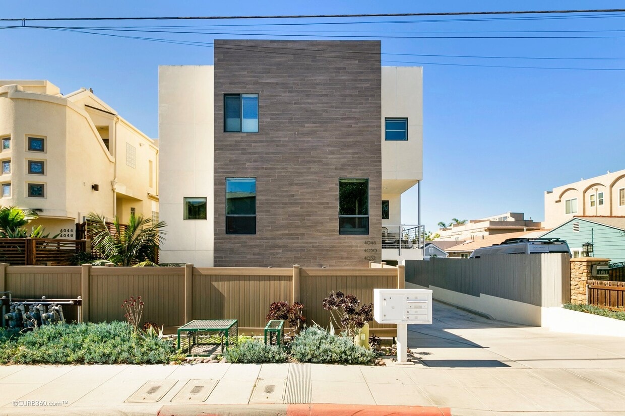 Photo - 4050 Riviera Dr (San Diego, CA)