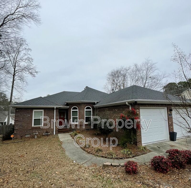 Primary Photo - 158 Ridgeway Dr