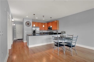 Foto del edificio - 802 N Meridian St
