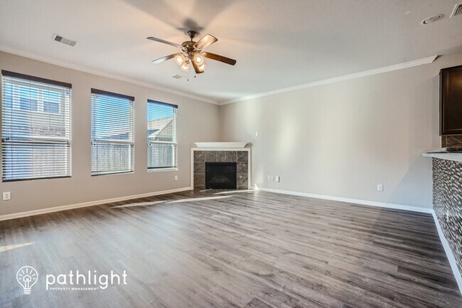 Foto del edificio - 12222 Zenith Ridge Way