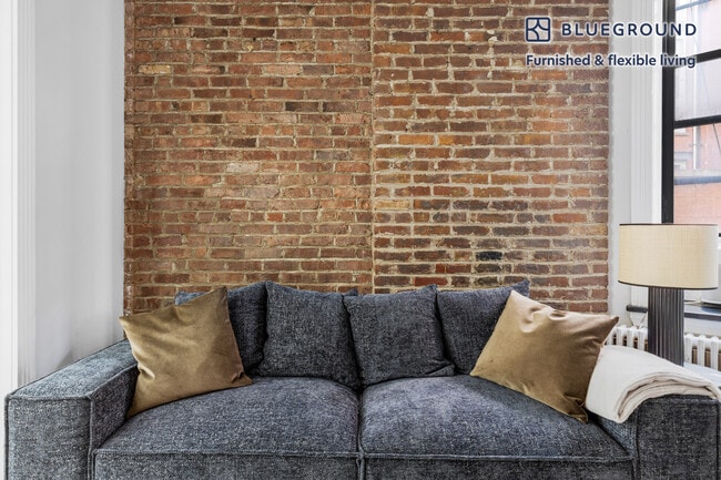 Foto del edificio - 246 Mott St