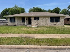 Building Photo - 3937 Douglas Dr