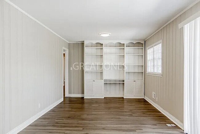 Foto del edificio - 1155 Darlington Dr