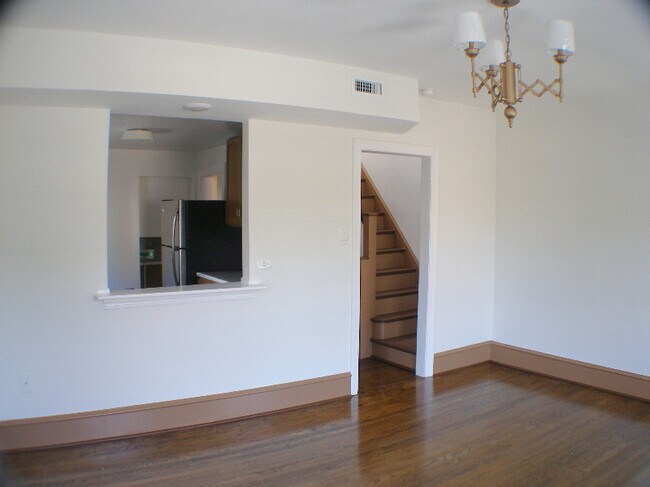 Foto del edificio - 550 E Washington Ln