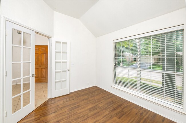 Building Photo - 8300 Rayburn Ln
