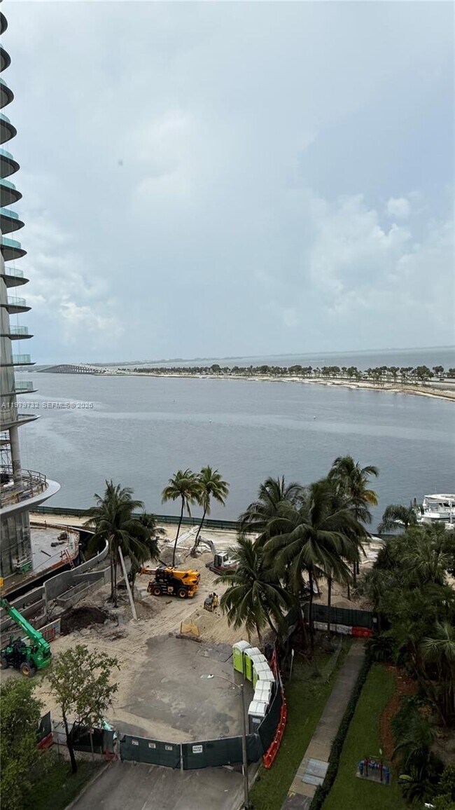 Foto del edificio - 150 SE 25th Rd