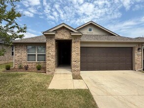 Building Photo - 6509 SE 87th St