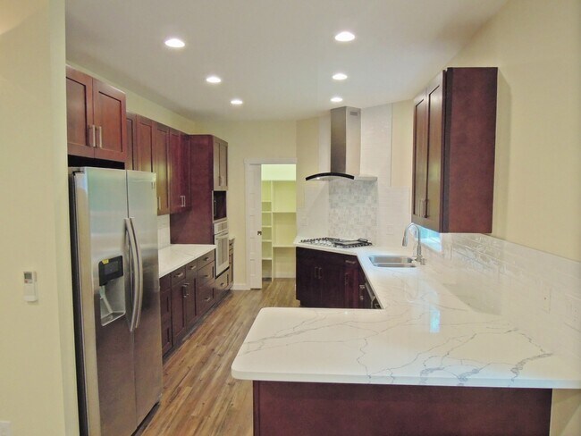 Gran cocina gourmet - 321 3rd Pl NW