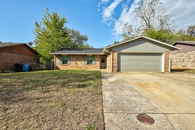 Foto del edificio - Beautiful 3 Bed 2 Bath Home Near Tinker Ai...