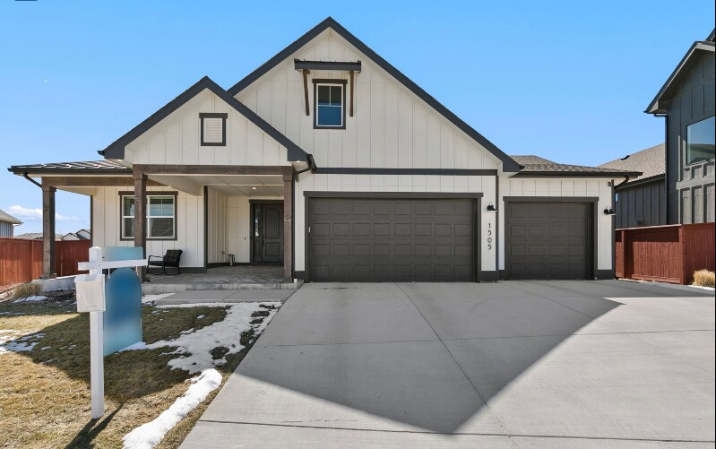 Primary Photo - 1505 Cherry Grove Ct