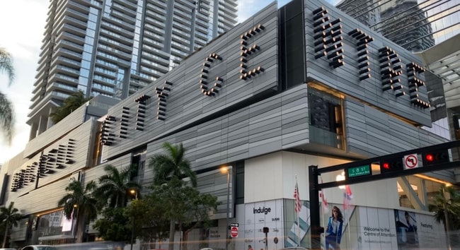 Walk to Brickell City Center - 185 SE 14th Ter