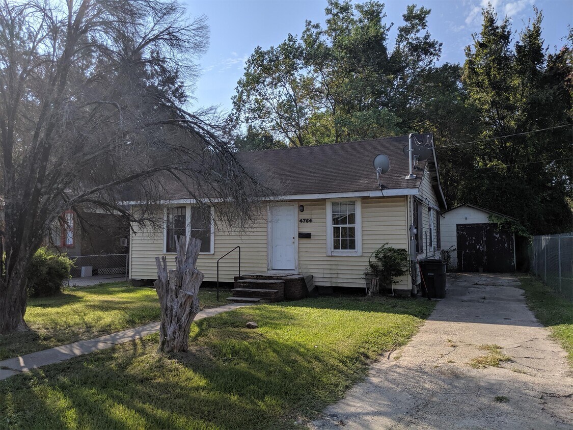 Primary Photo - 4764 Adams Ave