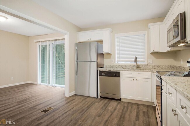 Building Photo - 4669 Birch Ridge Trail