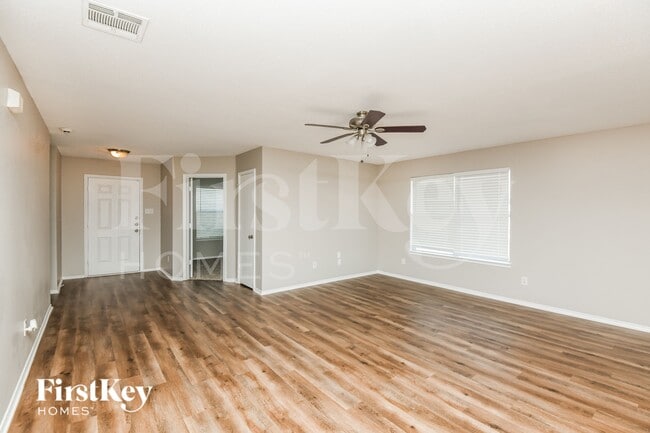 Building Photo - 920 Dove Meadows Dr