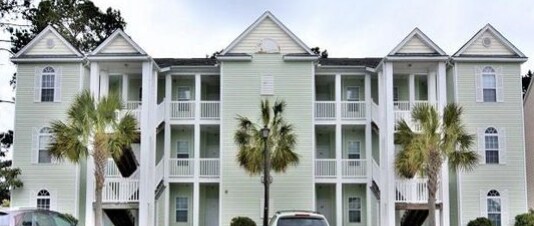 Low maintenance living with minimal neighbors- 3rd floor corner unit - 101 Fountain Pointe Ln