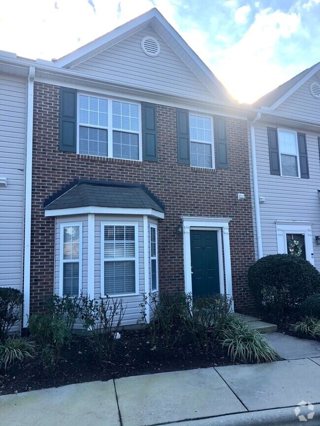 Building Photo - 29 Edgebrook Cir