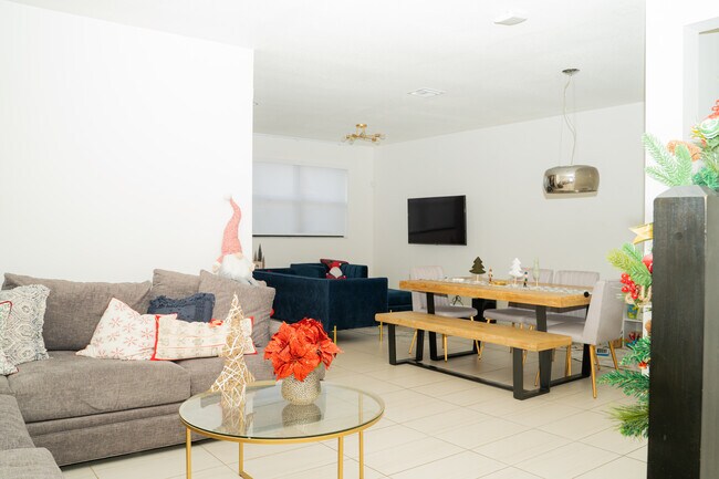 Foto del edificio - 1755 NW 126th St