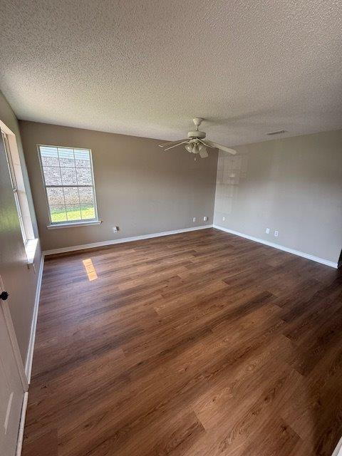 Building Photo - 5330 Cimmaron Ct