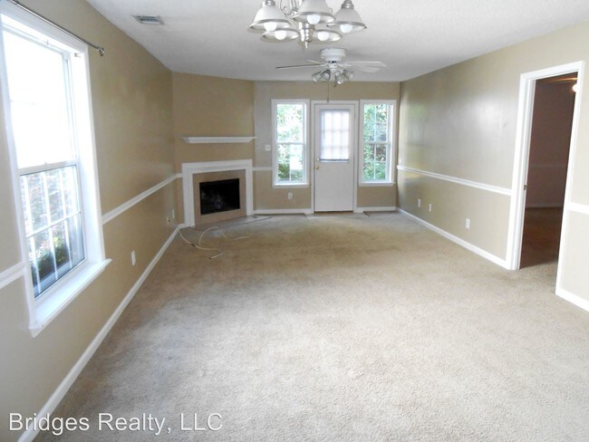 Building Photo - 125 Barts Dr