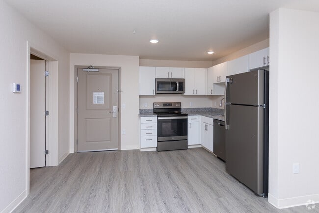 1BR, 1BA - Waterwalk Minneapolis - Plymouth